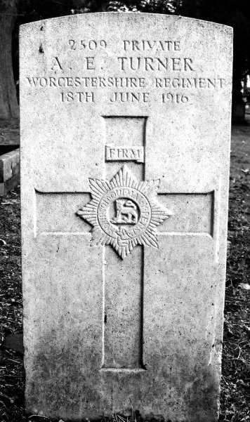 Private Alfred Edward Turner (2509) war grave